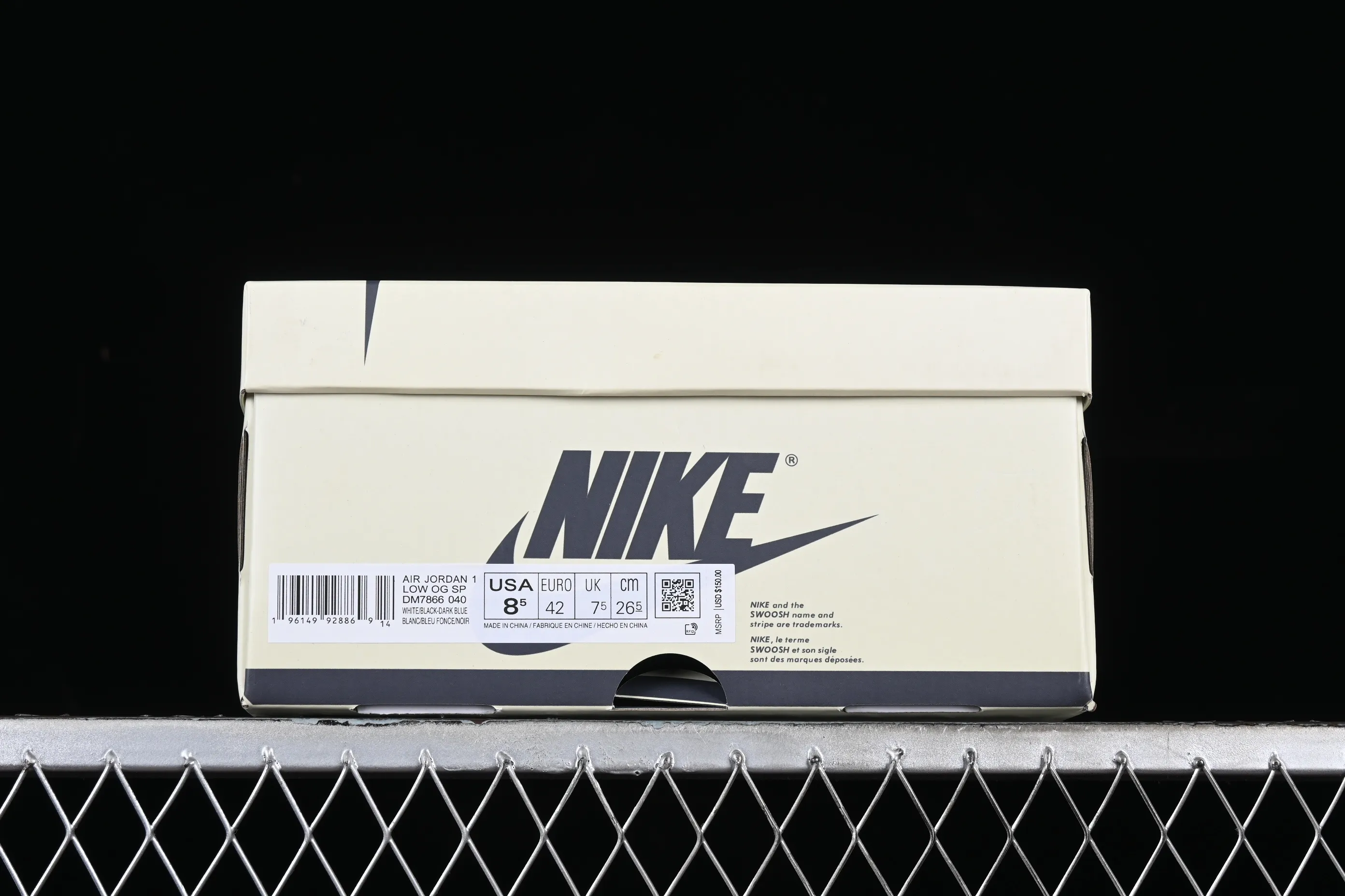 All Categories Air Jordan Jordan series basketball shoes Air Jordan 1 Low L version Travis Scott x Air Jordan 1 Low OG AJ1 Joe 1 overhead low-top basketball shoes DM7866-040